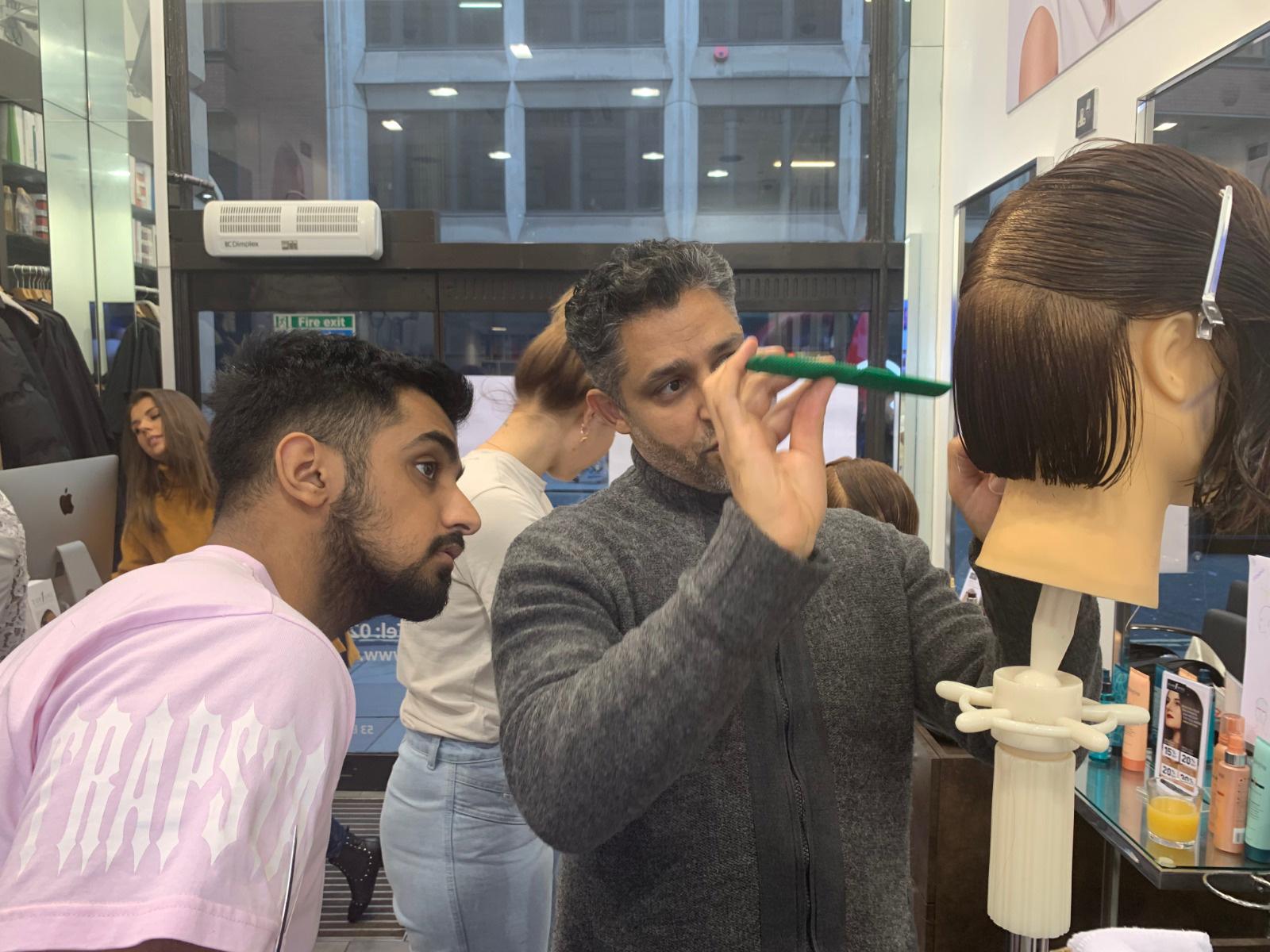 1:1 Training Session Bob Cut with Director