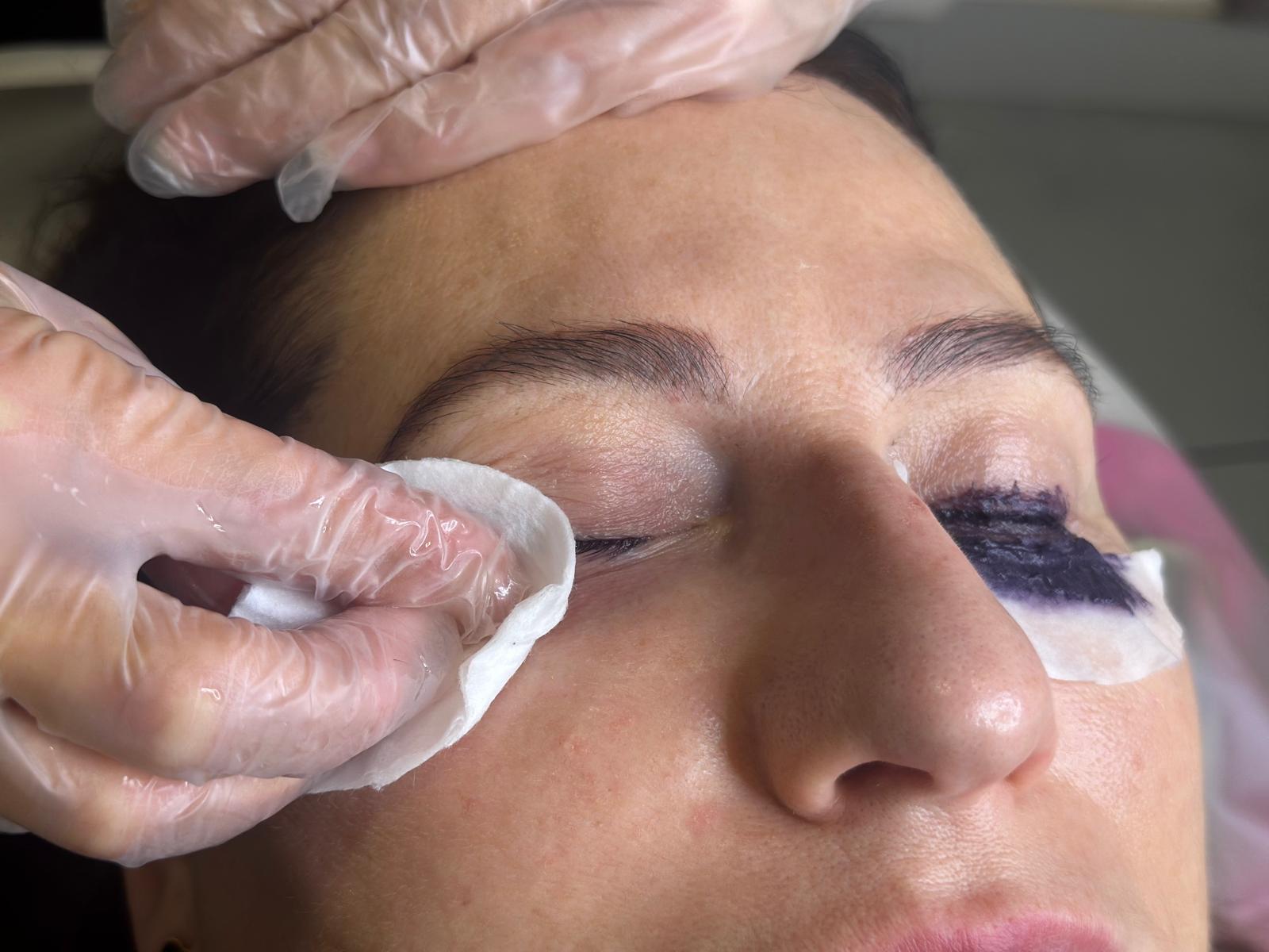 Step 5 - Eyelashes - Clean-Up